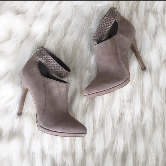 ABS | Faux suede ankle booties - Picture 2 of 8